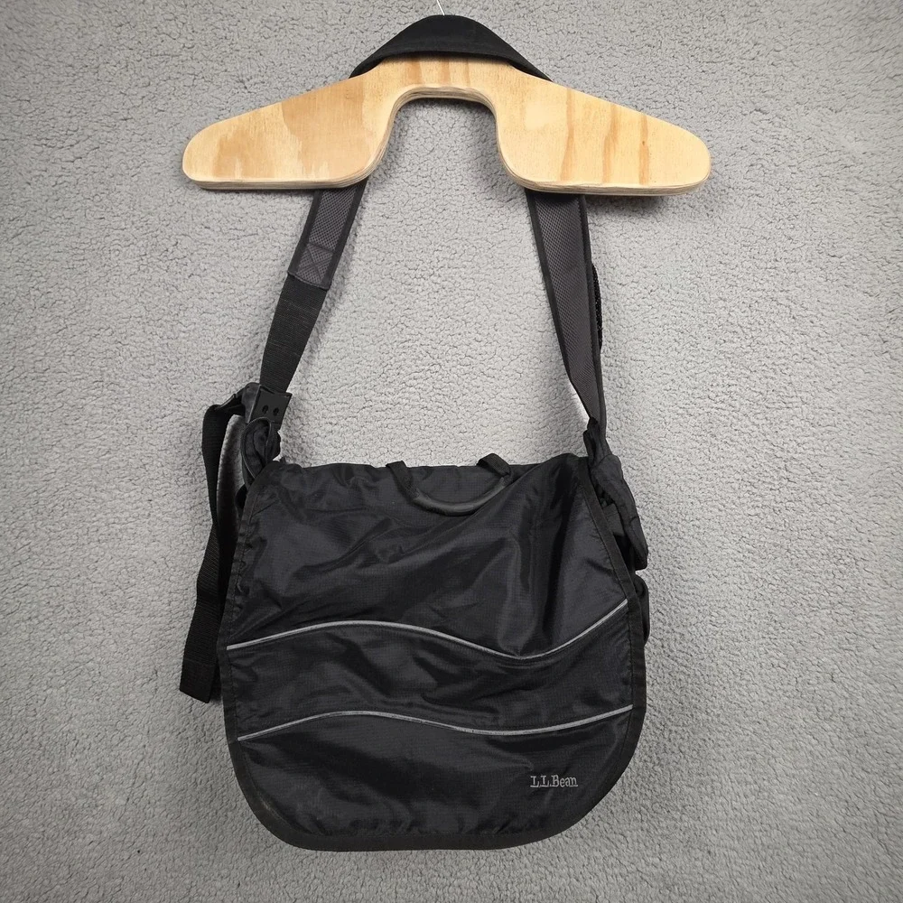 L.L. Bean Messenger Bag Mens Large Black Nylon Crossbody Travel Organizer